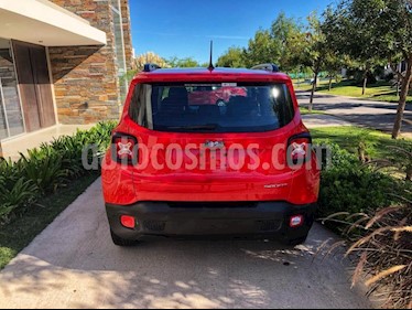 foto Jeep Renegade Sport usado (2019) color Rojo precio $822.000