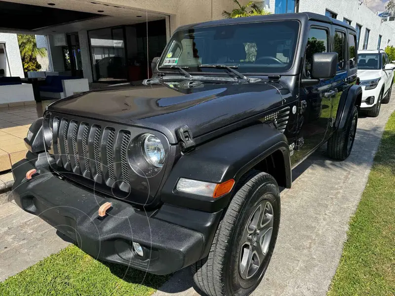 Foto Jeep Wrangler Unlimited Unlimited Sport S Mild-Hybrid Aut usado (2021) color Gris precio $685,000