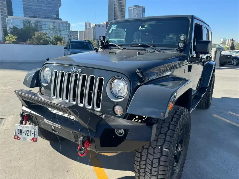 Foto Jeep Wrangler Unlimited Unlimited JK Sahara 4x4 3.6L Aut usado (2018) color Azul Marino precio $698,000