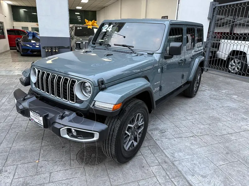 Foto Jeep Wrangler Unlimited Sahara usado (2024) color Gris financiado en mensualidades(enganche $240,000 mensualidades desde $31,518)