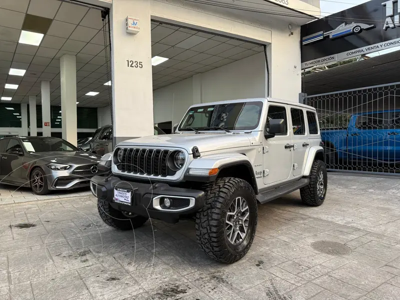 Foto Jeep Wrangler Unlimited Sahara usado (2022) color Plata financiado en mensualidades(enganche $164,000 mensualidades desde $22,744)