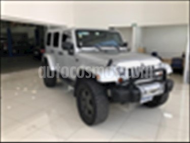 Foto Jeep Wrangler 3.6 UNLIMITED SAHARA 4X4 AUTO usado (2012) color Plata precio $440,000