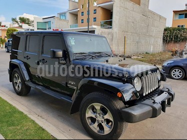 Jeep Wrangler JK Sahara 4x4 3.6L Aut usado (2018) color Negro precio $630,000
