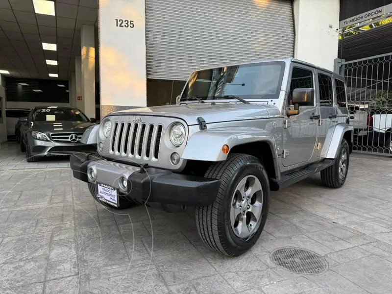 Foto Jeep Wrangler Sahara 4x4 3.6L Aut usado (2017) color Plata precio $545,000