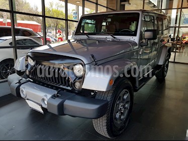 Jeep Wrangler Unlimited Sahara 4x4 3.6L Aut usado (2018) color Gris precio $589,000