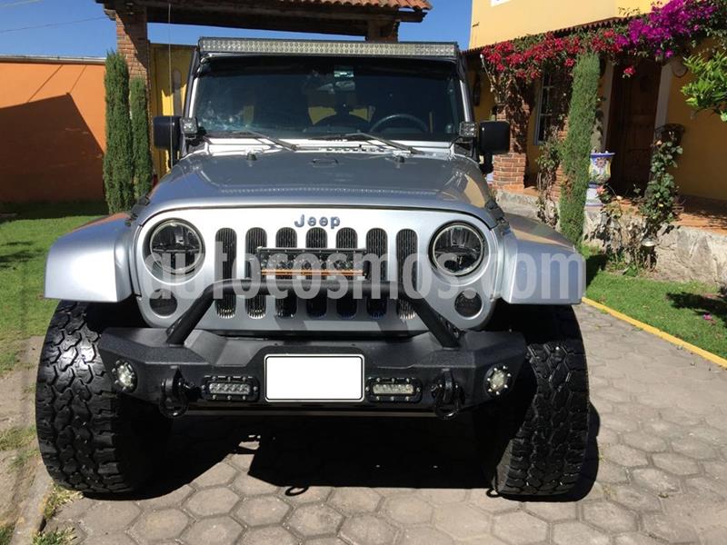 Jeep Wrangler Unlimited Sahara 4x4 3.8L Aut usado (2008) color Plata precio $300,000