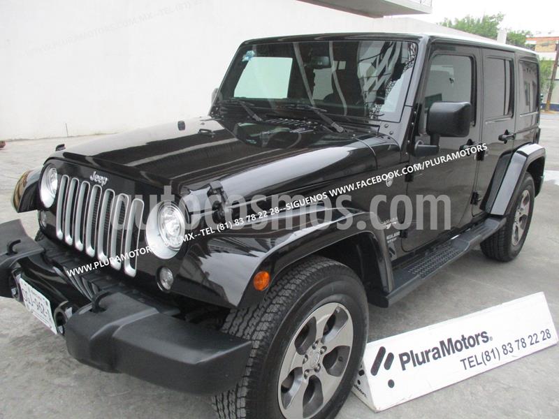 foto Jeep Wrangler Unlimited Sahara 4x4 3.6L Aut usado (2017) color Negro precio $579,000