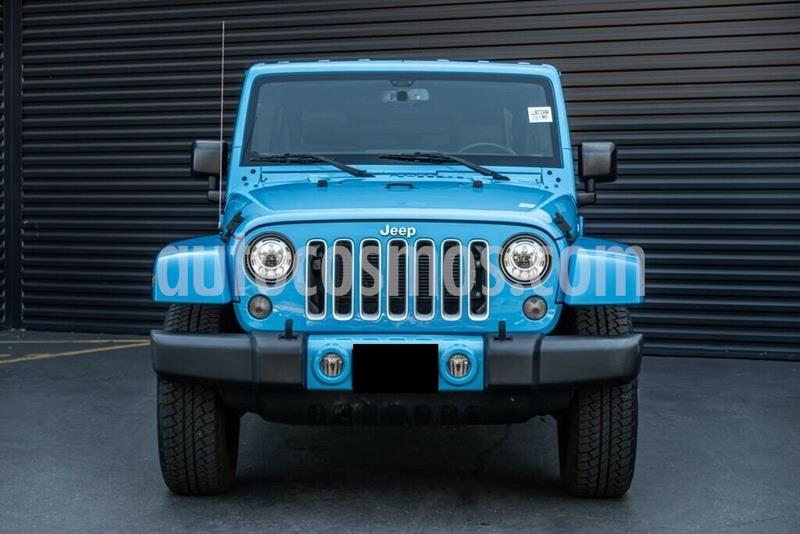 foto Jeep Wrangler Unlimited Sahara 4x4 3.6L Aut usado (2017) color Celeste precio $450,000