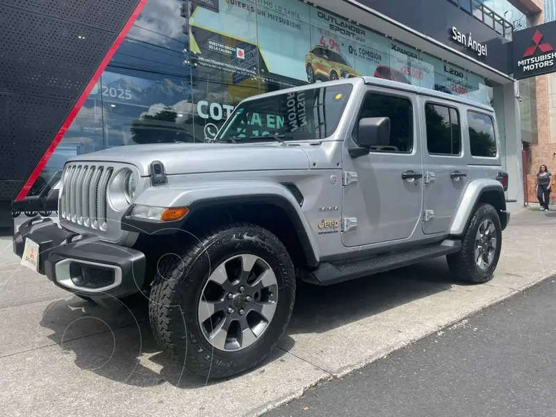 Foto Jeep Wrangler Rubicon usado (2023) color Plata financiado en mensualidades(enganche $196,896 mensualidades desde $18,789)