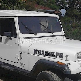 Jeep Wrangler Sinc. 4x4 usado (1989) color Blanco precio BoF2.800