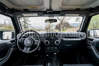 Jeep Wrangler Unlimited 3.8L Rubicon 5P usado (2012) color Negro precio $13.500.000
