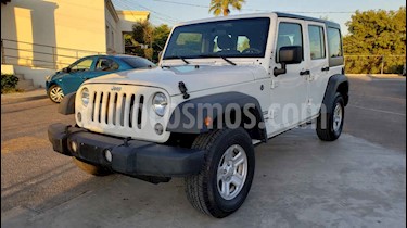 Foto Jeep Wrangler Unlimited Sport 4x4 3.6L Aut usado (2018) color Blanco precio $469,800