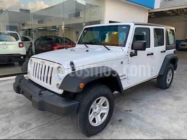 foto Jeep Wrangler Unlimited Sport 4x4 3.6L Aut usado (2018) color Blanco precio $429,900