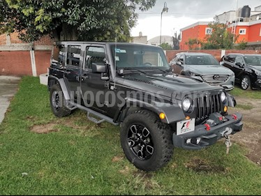 foto Jeep Wrangler Unlimited Sport Mountain 4x4 3.6L Aut usado (2017) color Gris precio $659,900