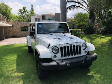 Foto Jeep Wrangler Unlimited X 4x4 3.6L Aut usado (2015) color Blanco precio $530,000