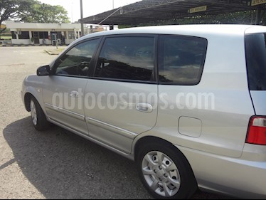 Foto venta Carro usado KIA Carens 2.0L (2007) color Gris precio $17.800.000
