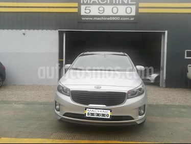 KIA Carnival EX 2.9 CRDi S Aut usado (2016) color Gris Claro precio u$s48.000