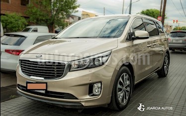 Foto KIA Carnival EX 2.2 CRDi Aut Full usado (2017) color Beige precio $12.345.678