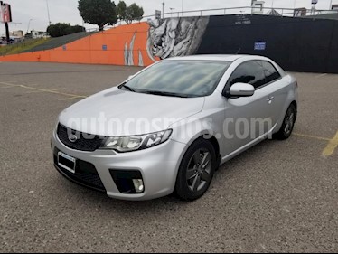 foto KIA Cerato Koup 2.0 ELX usado (2013) color Gris Claro precio $550.000