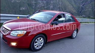 foto KIA Cerato 1.6 L usado (2007) color Rojo precio u$s7,000