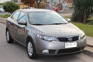 foto Kia Cerato 1.6L EX Full usado (2012) color Gris precio $5.200.000