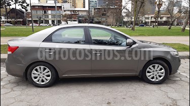 foto Kia Cerato 1.6L EX Full usado (2012) color Plata precio $5.100.000