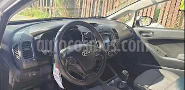 Kia Cerato 1.6L EX Special Pack Full usado (2017) color Blanco precio $8.850.000