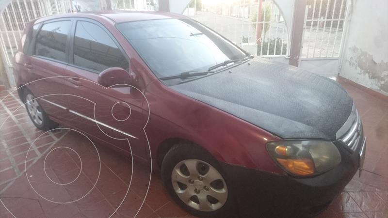 Kia Cerato 2.0L usado (2008) color Rojo precio u$s1.800