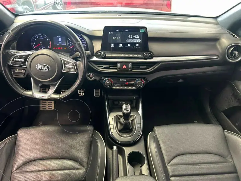 kia forte-hatchback