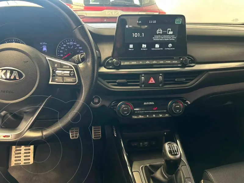 kia forte-hatchback