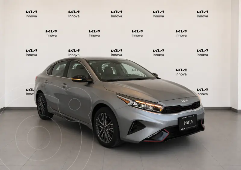 Foto Kia Forte Hatchback 2.0L GT Line Aut usado (2023) color Gris Acero precio $409,000