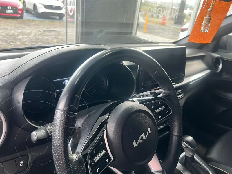 kia forte-sedan