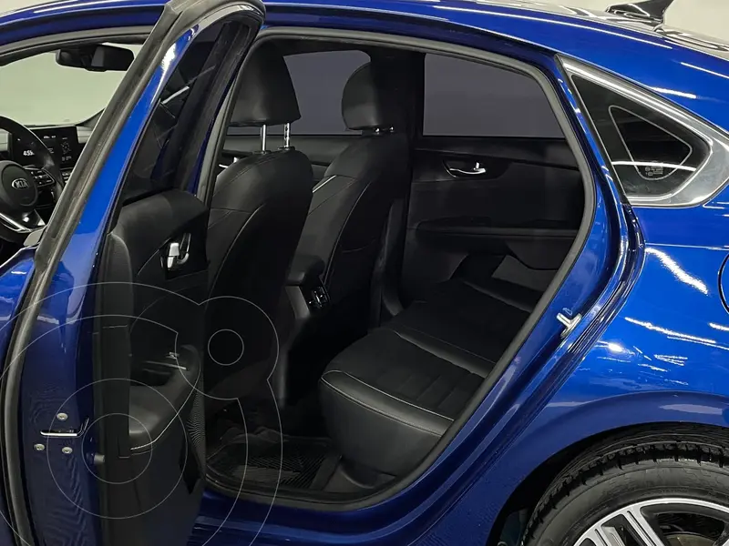 kia forte-sedan
