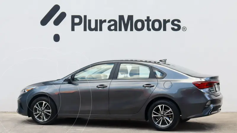 kia forte-sedan
