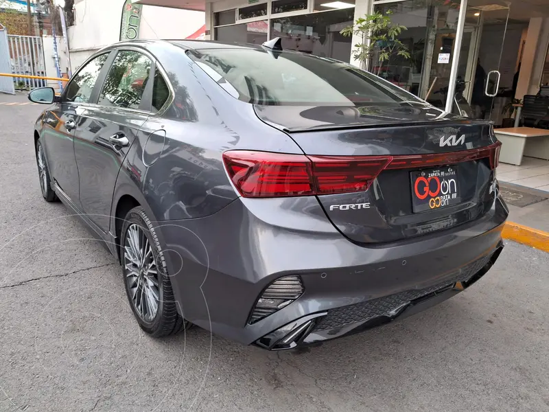kia forte-sedan