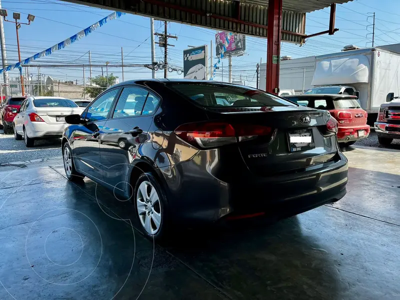 kia forte-sedan