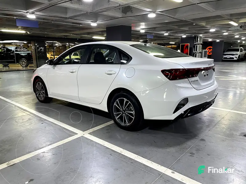 kia forte-sedan