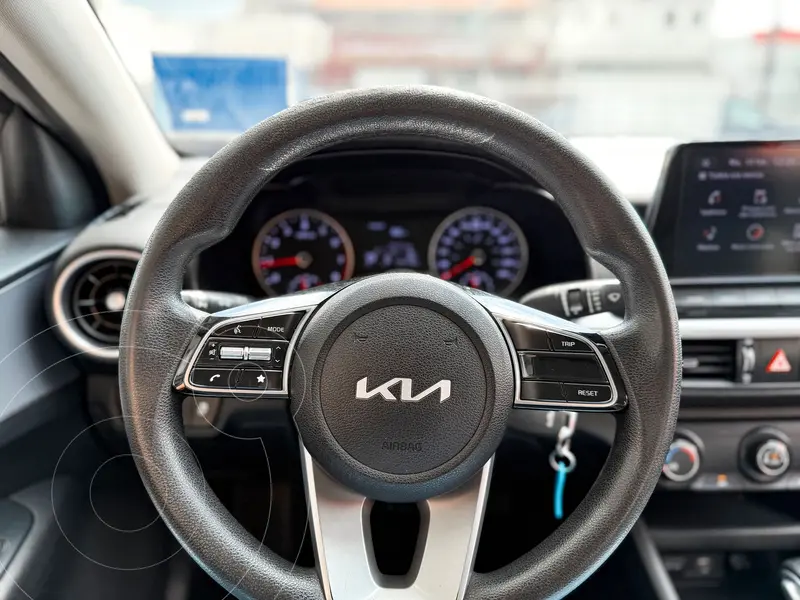kia forte-sedan
