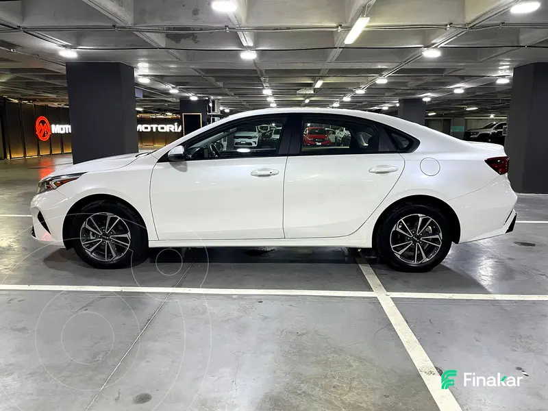 kia forte-sedan