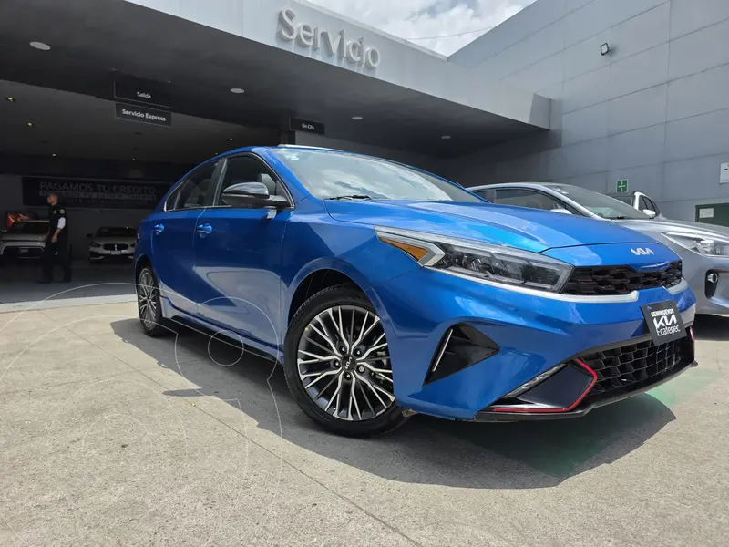Foto Kia Forte Sedan 2.0L GT Line Aut usado (2023) color Azul precio $375,000