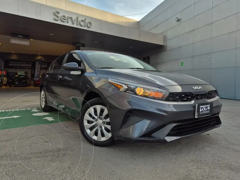 Foto Kia Forte Sedan 2.0L LX Aut usado (2022) color Gris financiado en mensualidades(enganche $56,316 mensualidades desde $6,480)