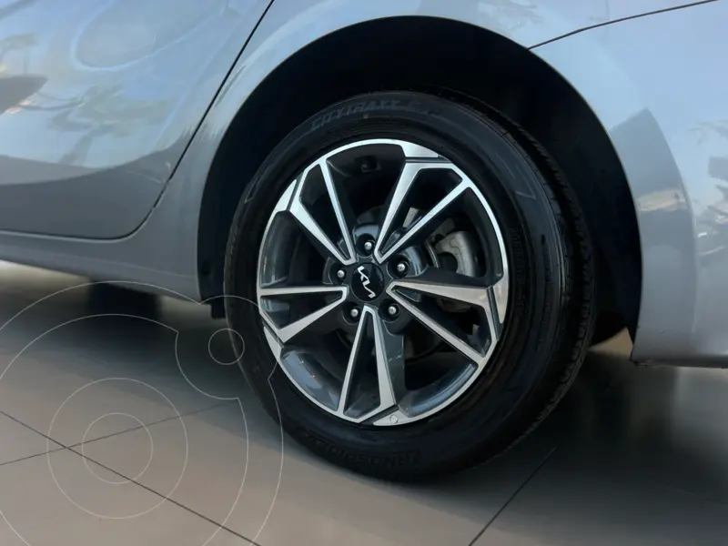 kia forte-sedan