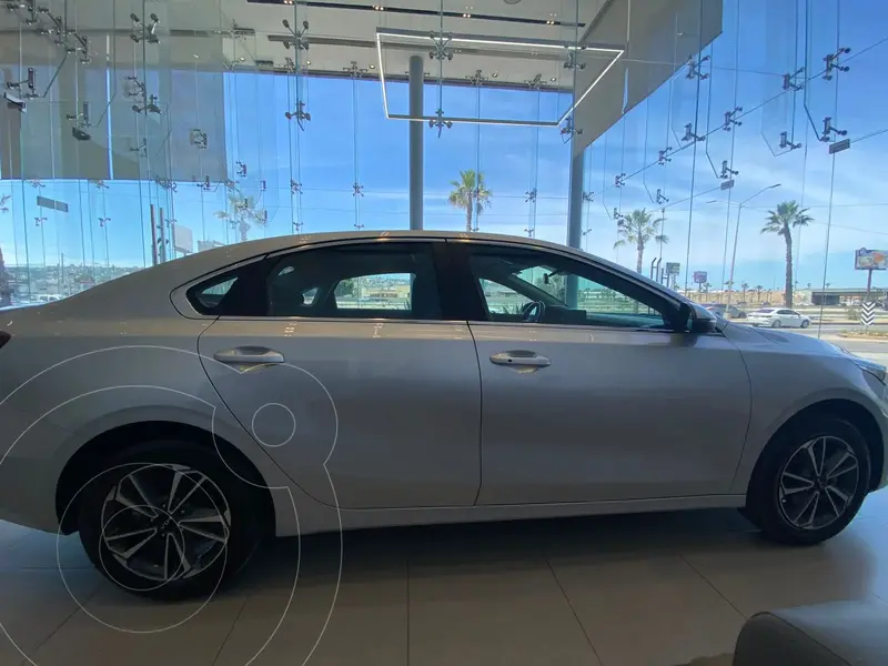 kia forte-sedan