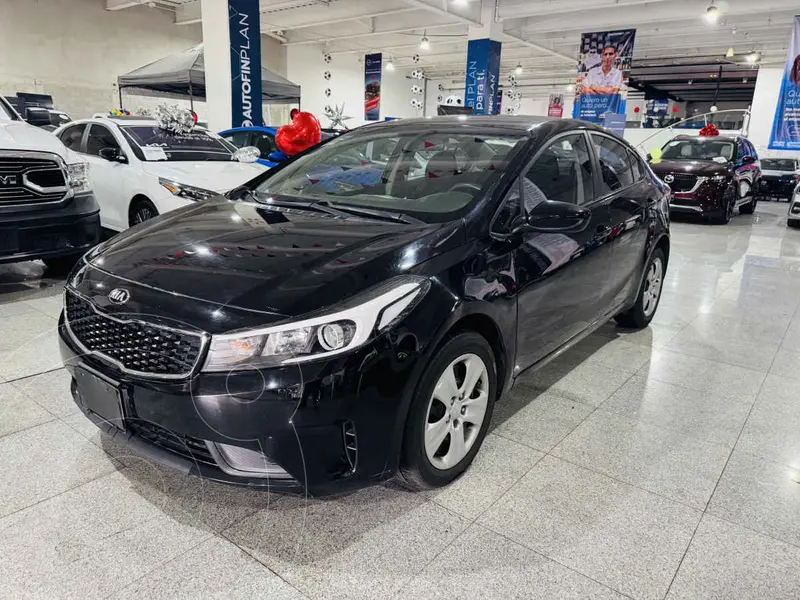 Foto Kia Forte Sedan L usado (2018) color Negro financiado en mensualidades(enganche $53,138 mensualidades desde $4,065)