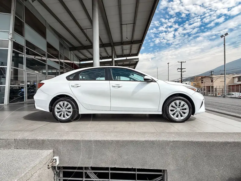 kia forte-sedan