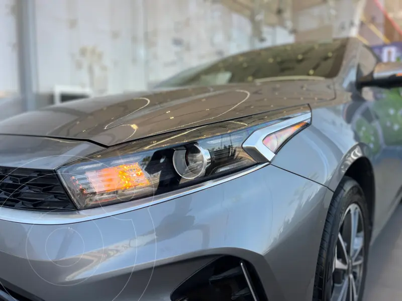 kia forte-sedan