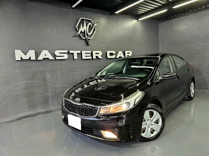 Foto Kia Forte Sedan LX usado (2018) color Negro precio $185,000