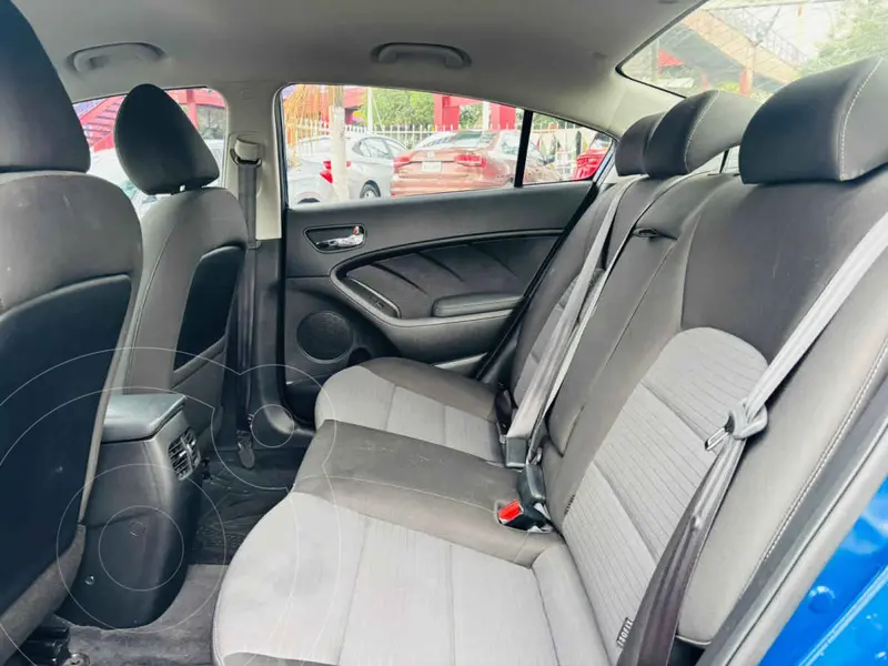 kia forte-sedan
