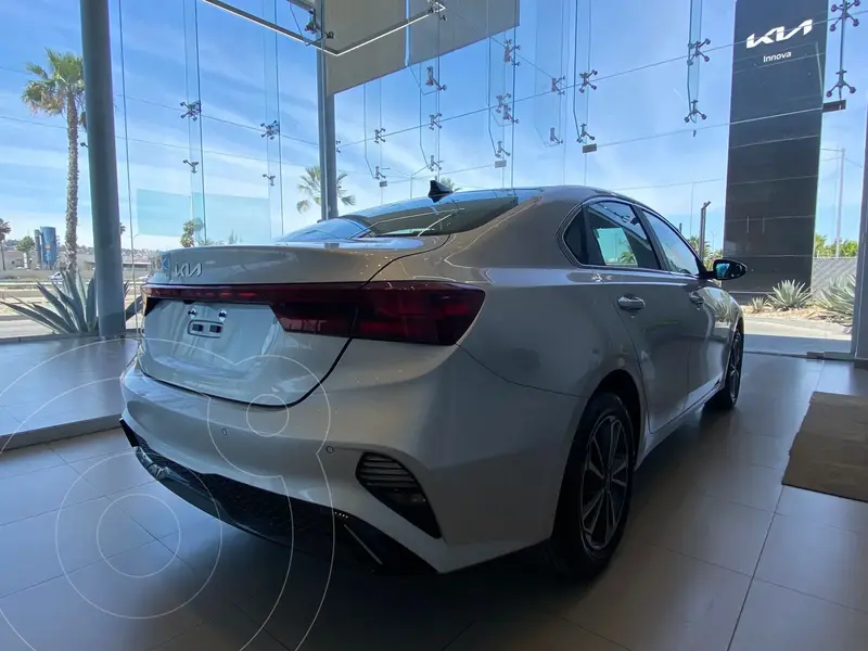kia forte-sedan