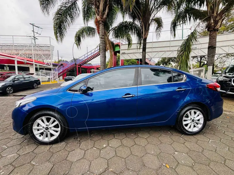 kia forte-sedan